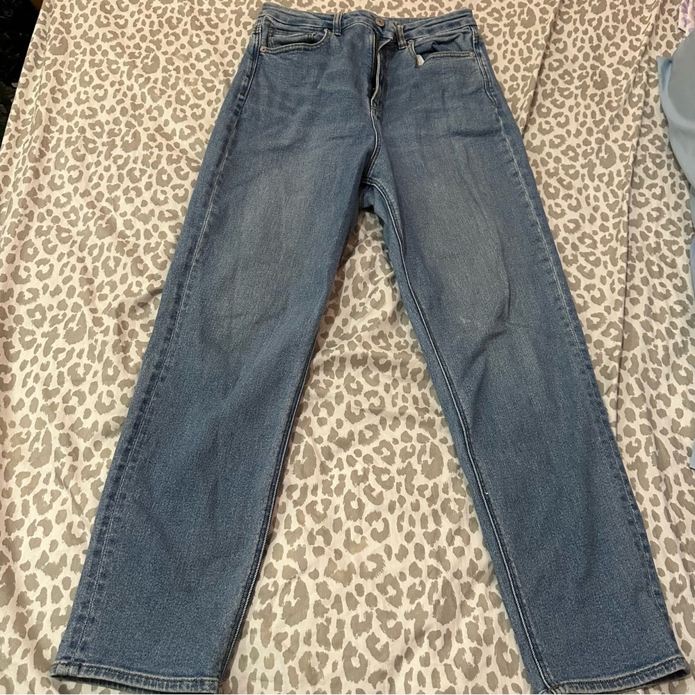❤️AMERICAN EAGLE CURVY MOM JEAN
